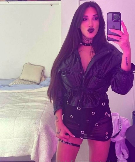 ophelia xx pretty actress img