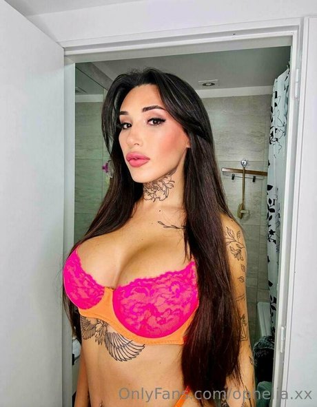 ophelia xx hot pornstar img