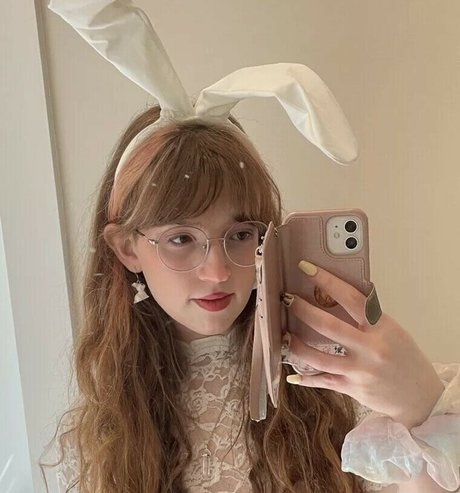 Sylph Bun naked model archive