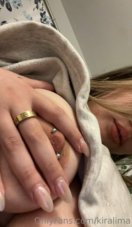 kiralima model hot pics