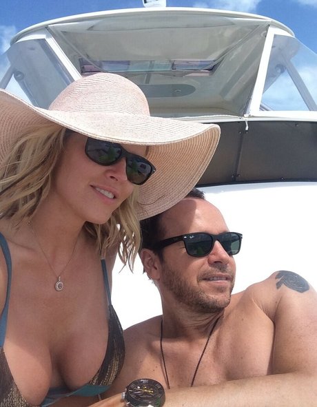 Jenny McCarthy model nice photos