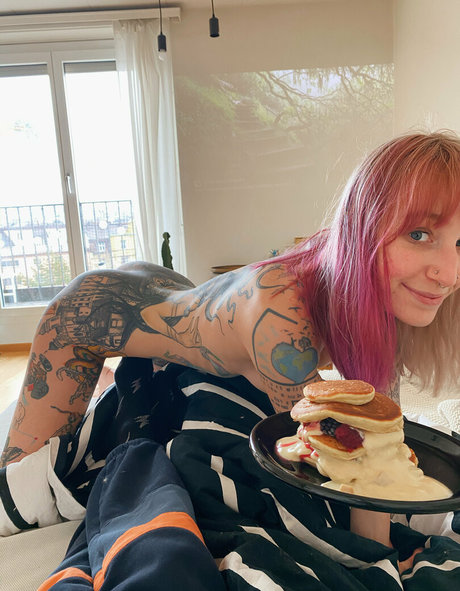 Mrs Nice star adult galleries