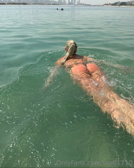 Meli 17 10 erotic pornstar image