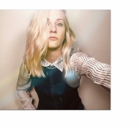 Heather Morris model art image