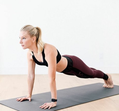 Heather Morris star sexy archive