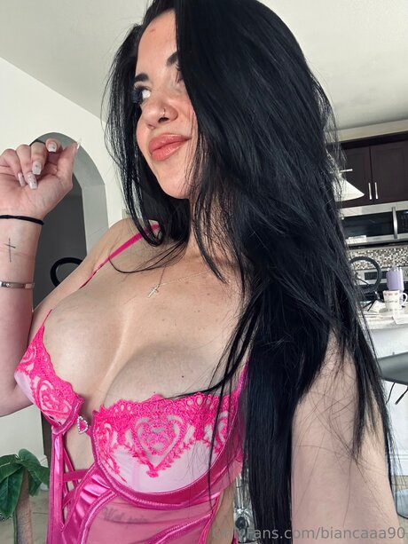 biancaaa90 pretty model images