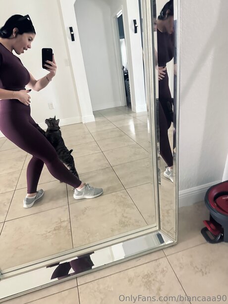 biancaaa90 hot star pictures