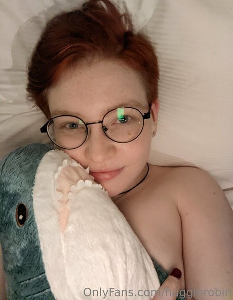 hugginrobin hd actress image