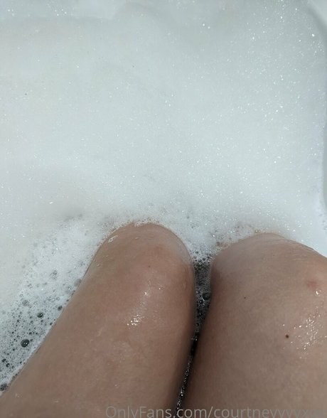 Courtneyyyyxox star exclusive pic