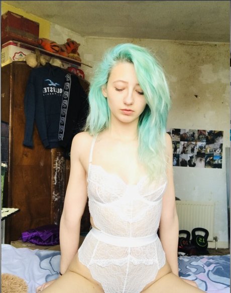 Courtneyyyyxox model perfect pic