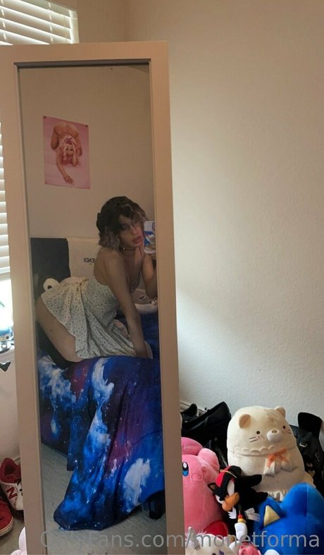 Monetforma pornographic actress image