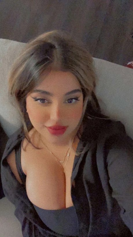 OMGLove art model galleries