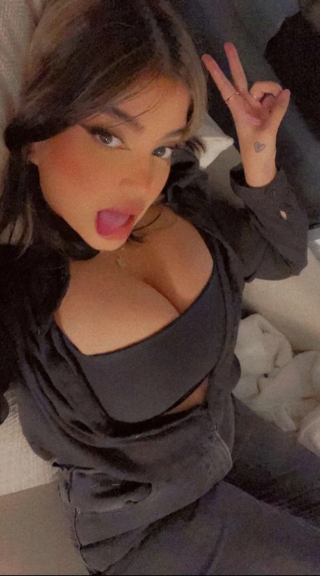 OMGLove star hot picture