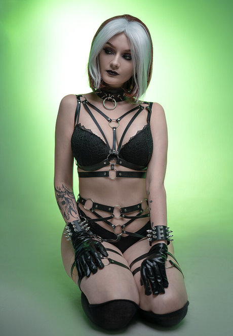 Vixena Siren nude star picture