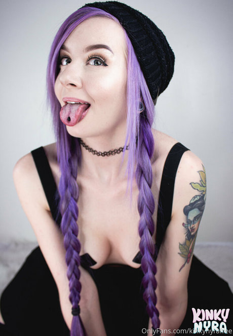 kinkynyrafree nice pornstar image