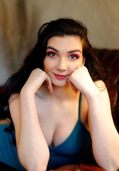 Justine Anne Crane xxx model pics