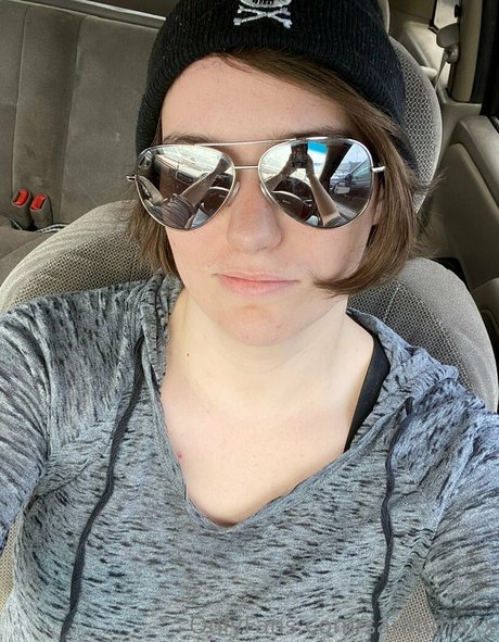 sarahmaxx erotic pornstar gallery