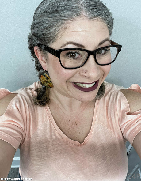 curvy4urpleasure porn star archive