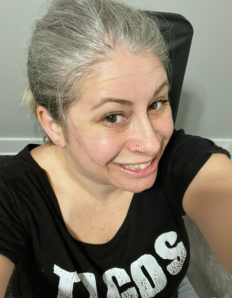 curvy4urpleasure sexy model img