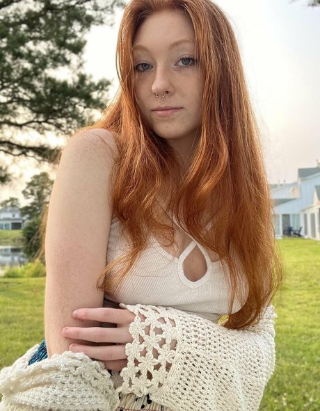 StrawberryShortKay exclusive model gallery