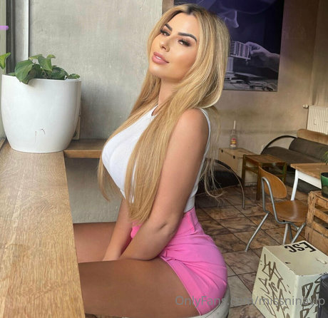 missninavip pornstar perfect picture