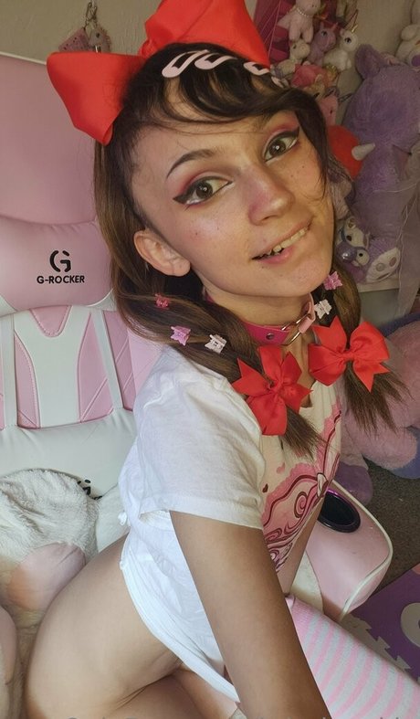 Krissipookie pornstar nude pics