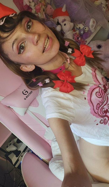 Krissipookie star adult img