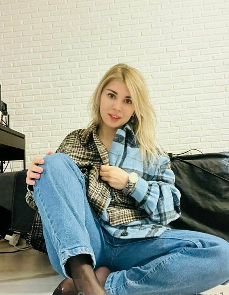 misty love1 best actress photos