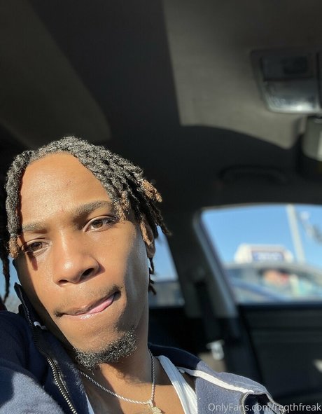 reqthfreak model erotic pic