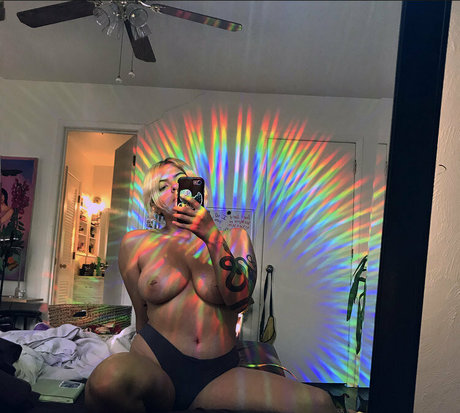 dailydaisy pornstar erotic picture