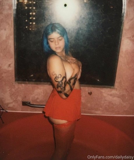dailydaisy nudes star galleries