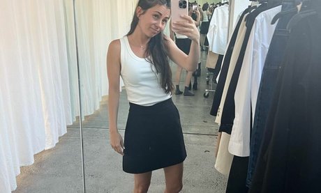 Amy Shark sexy star photos