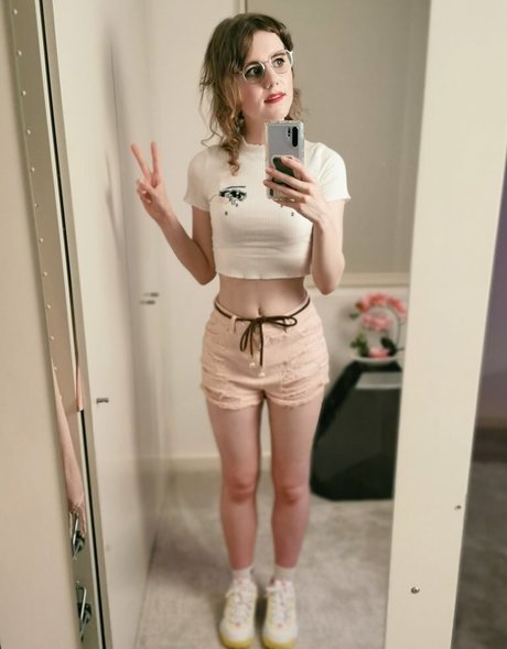 thai ladyboy onlyfans sexy nude pic