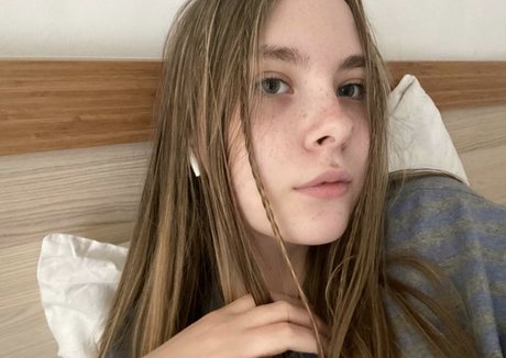 mirtaworld art actress pics