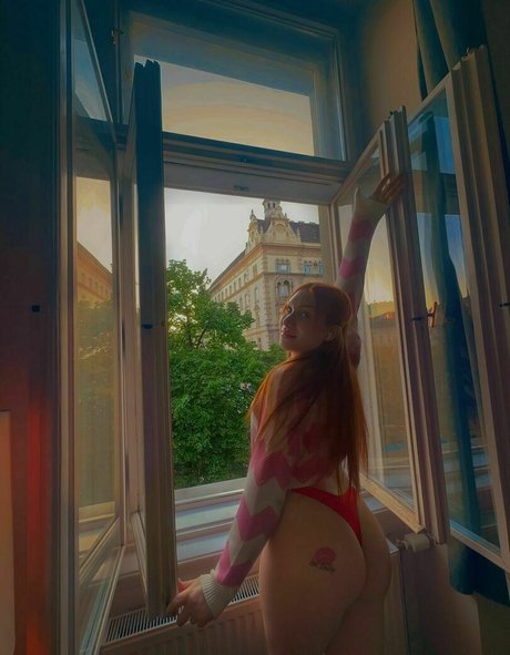 tsmiagold naked star archive