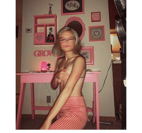 forgetsarah erotic pornstar pics