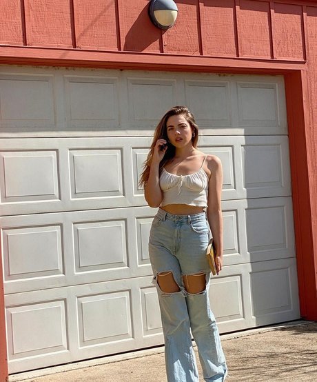 Madeleine Byrne star nude picture