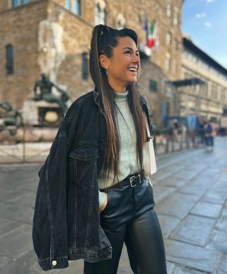 Delfi Granatto hot star gallery