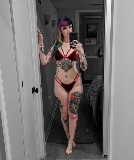 Miss Eydis model sex pictures