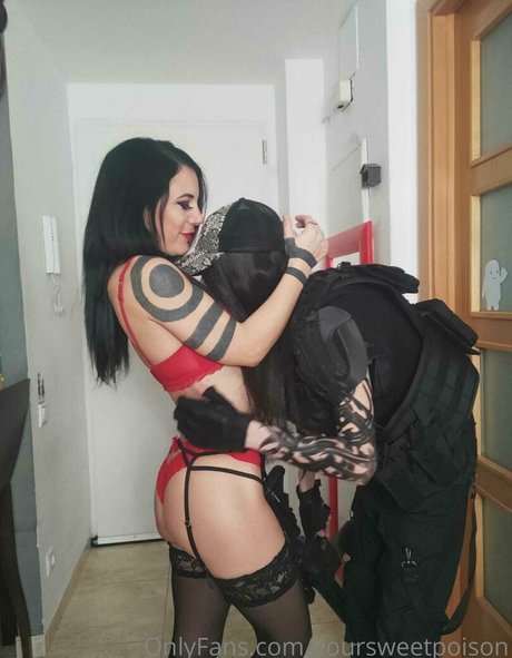 MaleficentRise4 nudes star pic