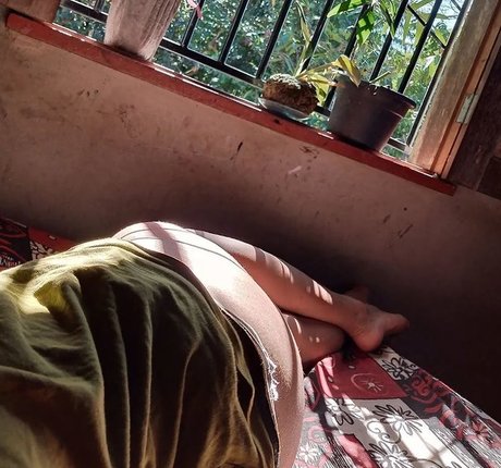 Lana Santhos free model img