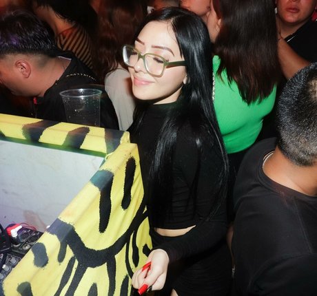 Mfoshh nudes star images