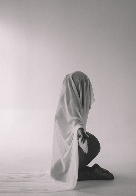 Thais Yoga art pornstar pic