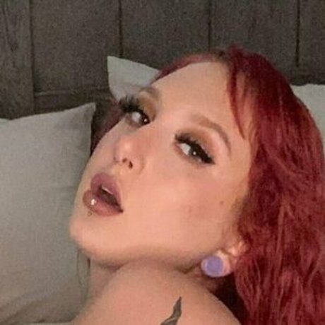 Skaylar Vox model nudes img