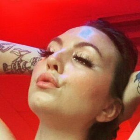 favoritebarista model beautiful image