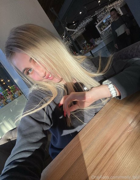 molly bell star sexy picture