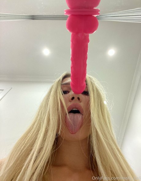 molly bell hot star galleries