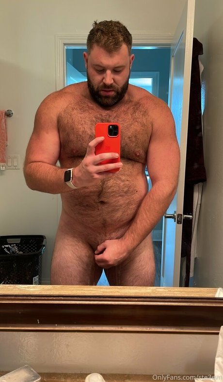 ste3evn pornographic model images