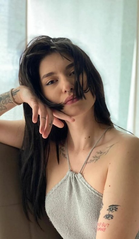 Miss Cassiee erotic actress pics