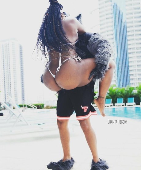 Chanya The Body pretty actress picture